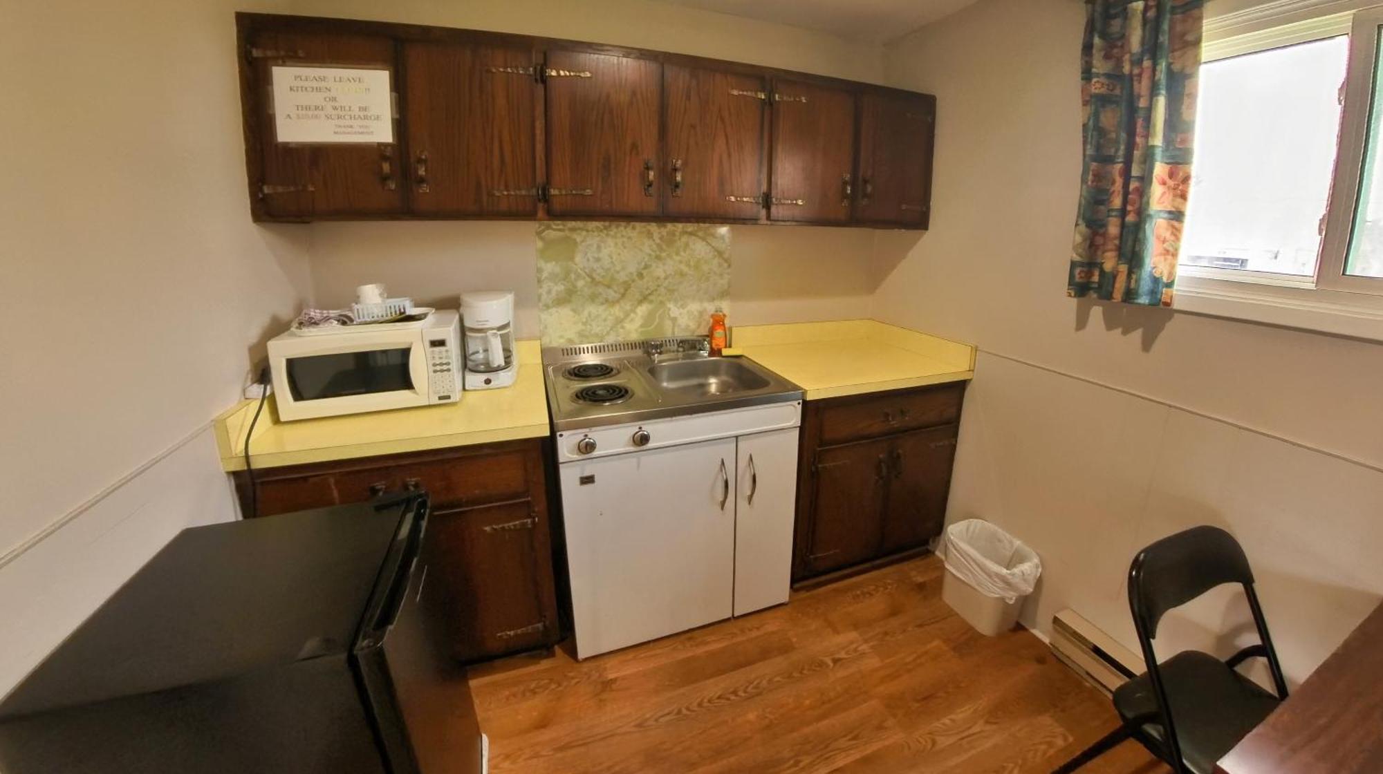 Maple Leaf Inn & Suites Kincardine Zewnętrze zdjęcie