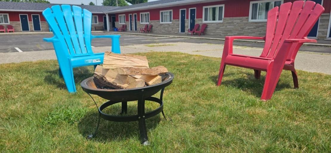 Maple Leaf Inn & Suites Kincardine Zewnętrze zdjęcie