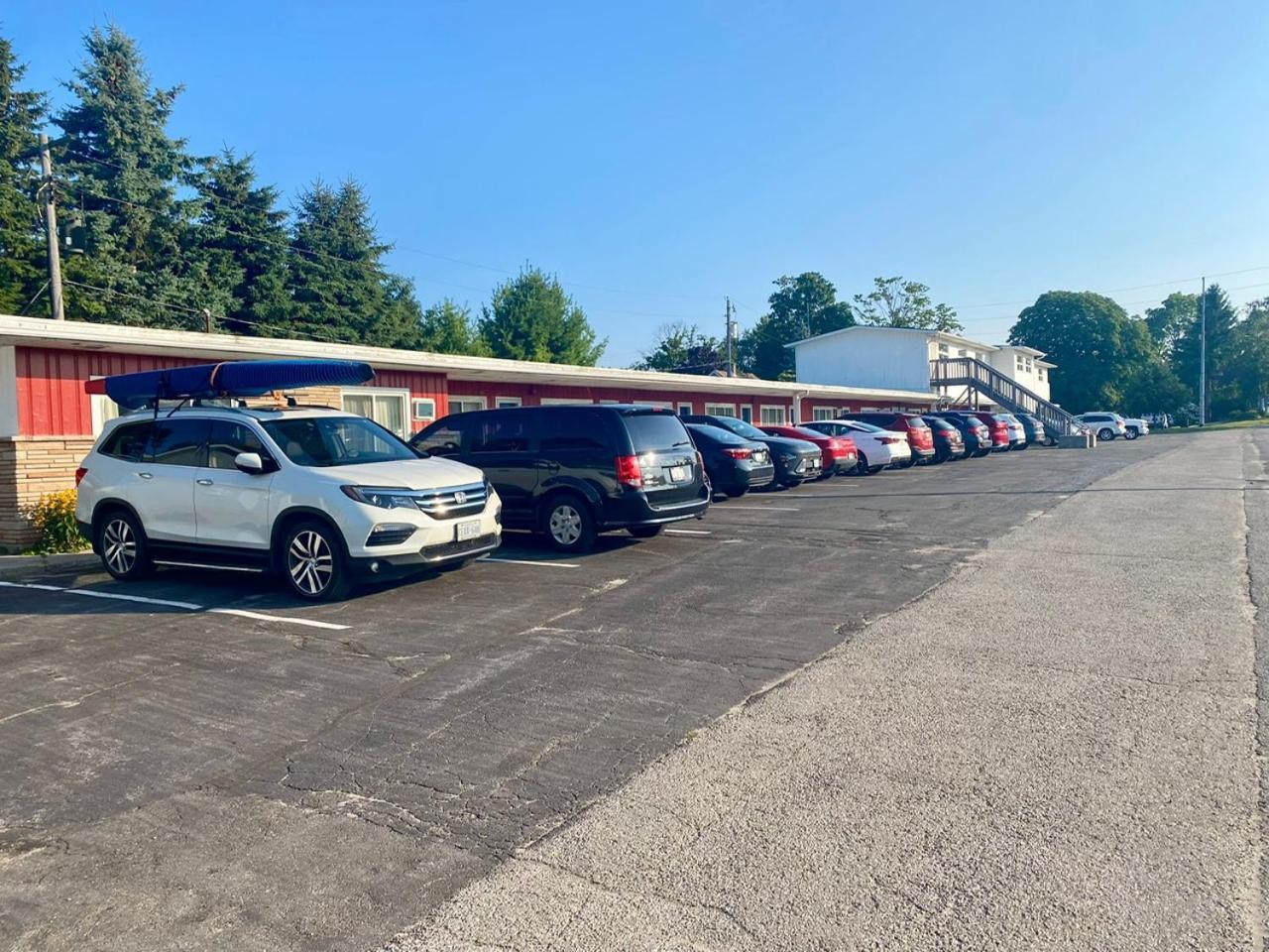 Maple Leaf Inn & Suites Kincardine Zewnętrze zdjęcie